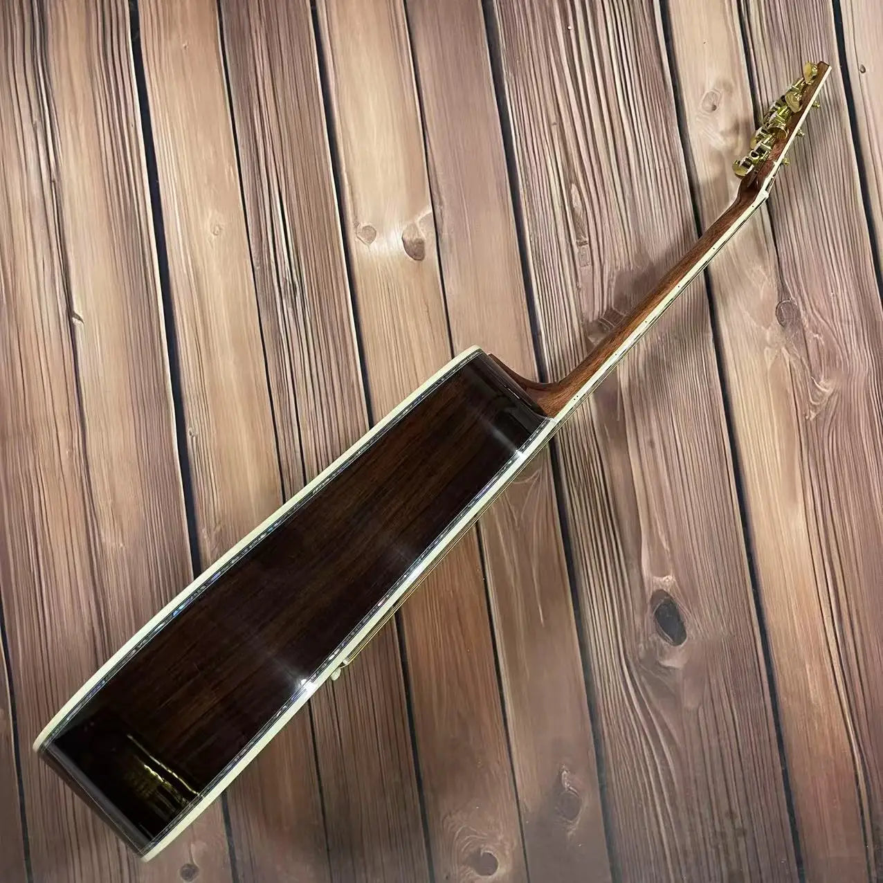 D Series Solid Wood Spruce Top