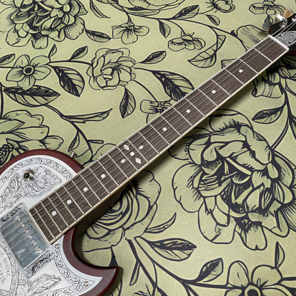 Vintage electric guitar with hand-etched aluminum panel guitars, the ultimate look for rock enthusiasts guitarra